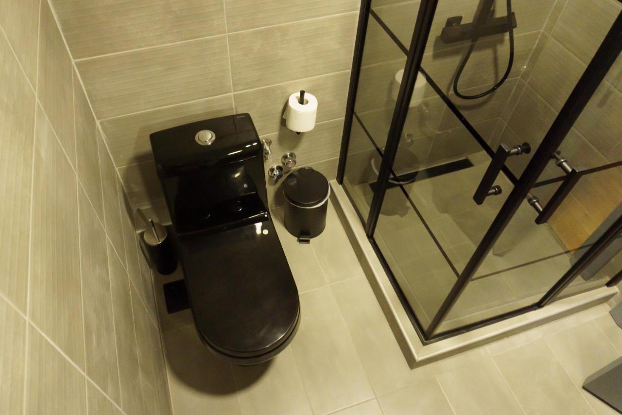 Sani Deluxe Suites Home- Monastiraki Square - Brand New Home เอเธนส์ ภายนอก รูปภาพ