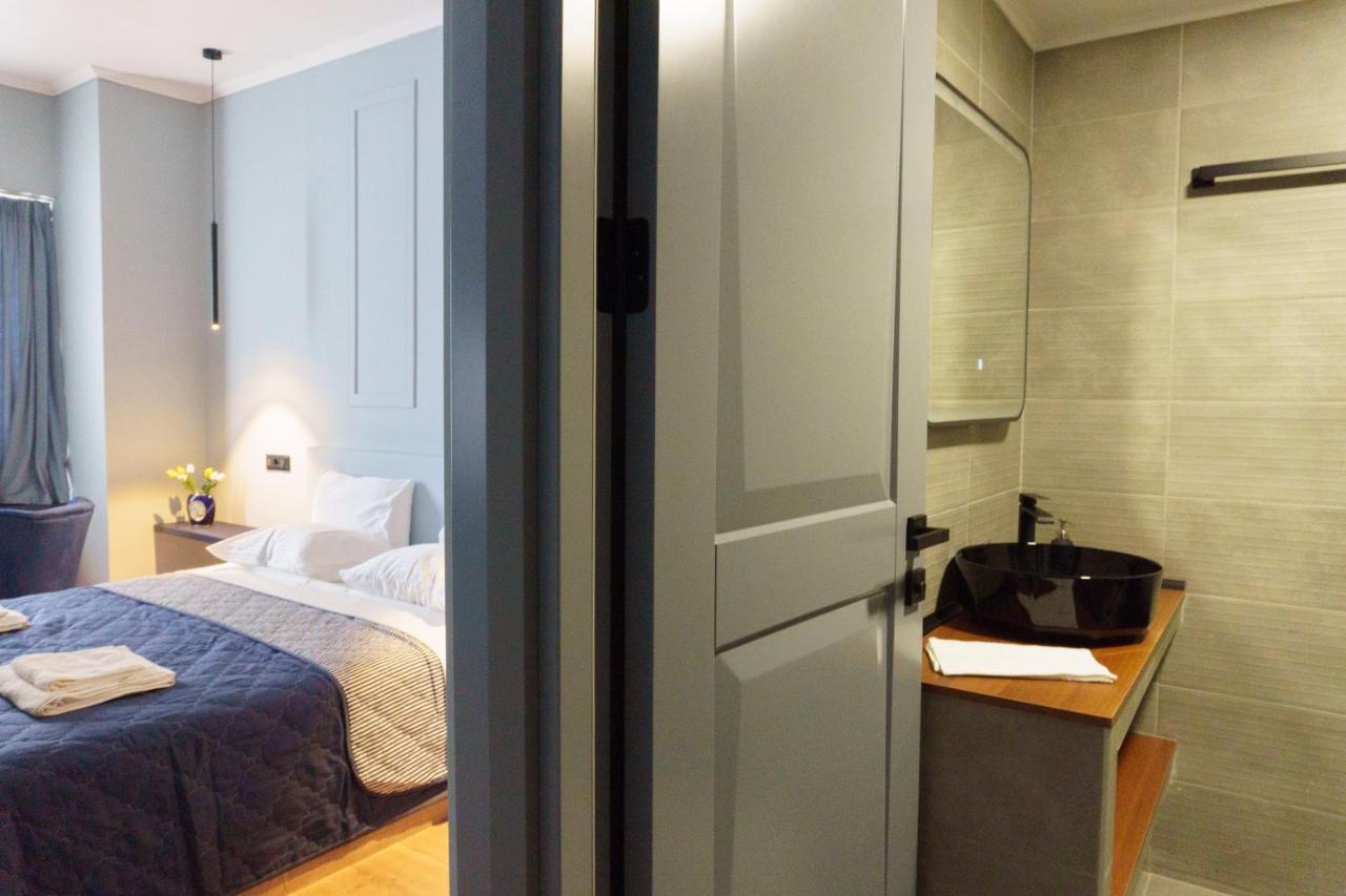 Sani Deluxe Suites Home- Monastiraki Square - Brand New Home เอเธนส์ ภายนอก รูปภาพ